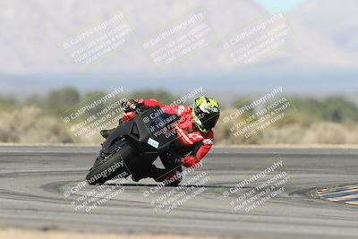 media/Jan-15-2026-Racers Edge (Thu) [[dfebeb70ab]]/2-A Group/Session 3 (Turn 16)/